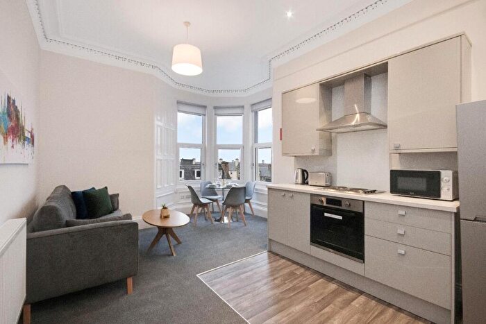 3 Bedroom Flat To Rent In Wolseley Place, Edinburgh, EH8