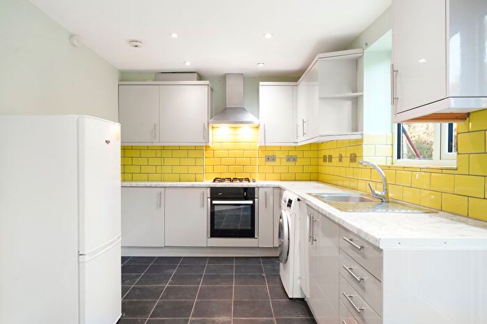 4 Bedroom Semi-Detached House To Rent In Lancaster Gardens, Kingston Upon Thames, KT2