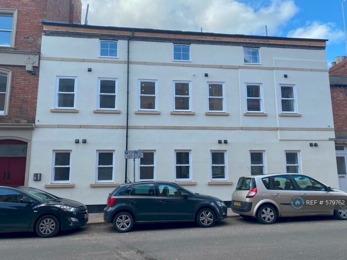 1 Bedroom Flat To Rent In Overstone Road, Northampton, NN1