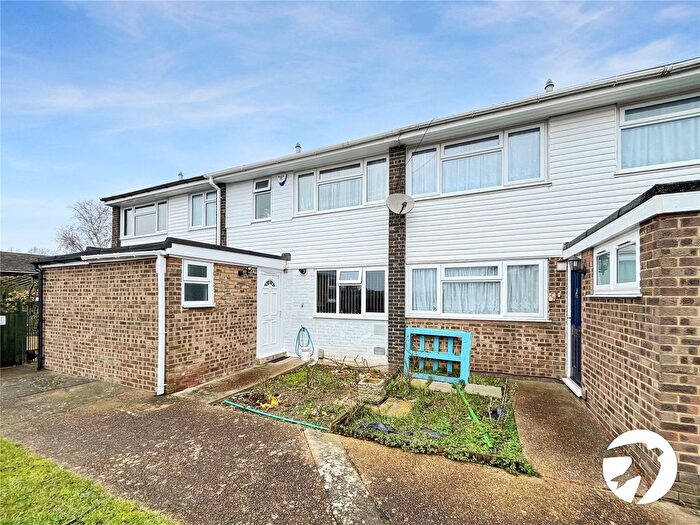 3 Bedroom Terraced House To Rent In River Drive, Rochester, Kent, ME2