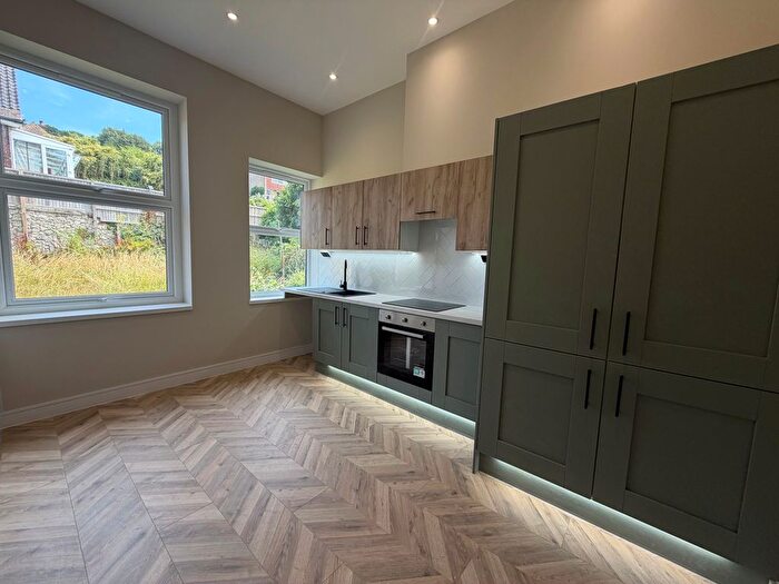 1 Bedroom Flat To Rent In Harold Street, Dover, CT16