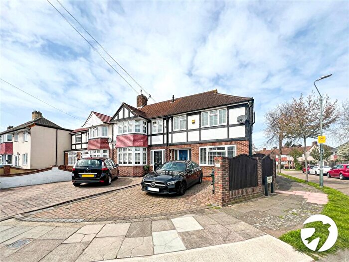 3 Bedroom Semi Detached House To Rent In Days Lane, Sidcup, DA15