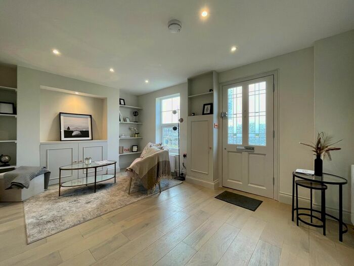 1 Bedroom Maisonette To Rent In Model Cottages, Northfield Avenue, London, W13