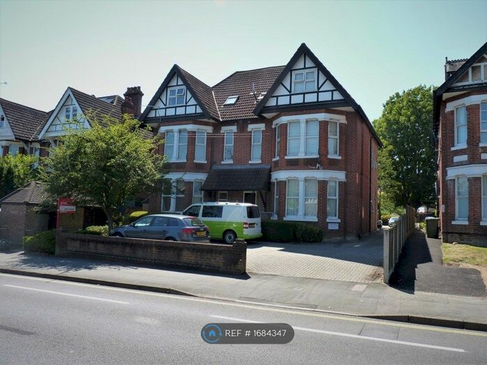 1 Bedroom Flat To Rent In Hill Lane, Southampton, SO15