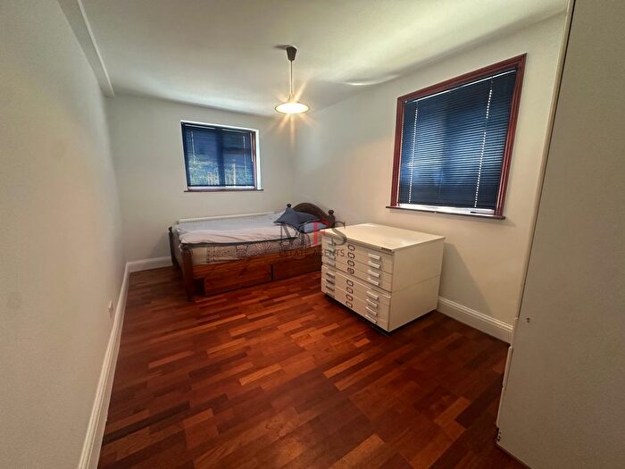 3 Bedroom Terraced House To Rent In Hammond Road, Southall, UB2