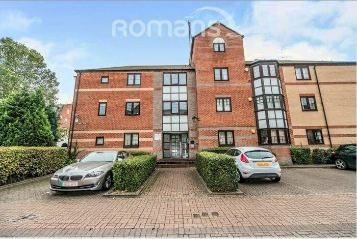 2 Bedroom Apartment To Rent In Swan Place, Reading, RG1