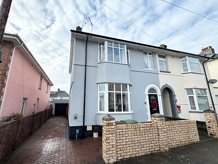 4 Bedroom Semi Detached House To Rent In Cedarcroft Road, Plymouth, PL2