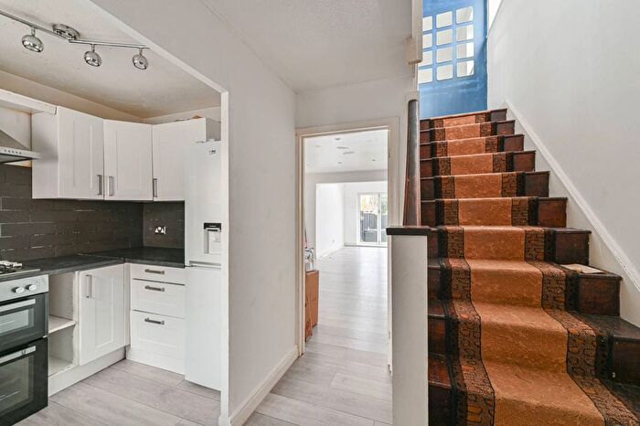 2 Bedroom End Terrace House To Rent In St Benets Close, Earlsfield, London, SW17