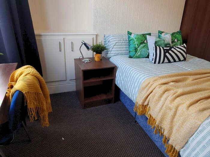 4 Bedroom Terraced House To Rent In Saxony Road, Liverpool, L7