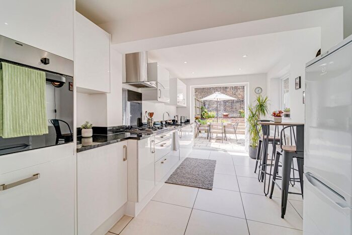 3 Bedroom Terraced House To Rent In Boyton Road, Hornsey, London, N8