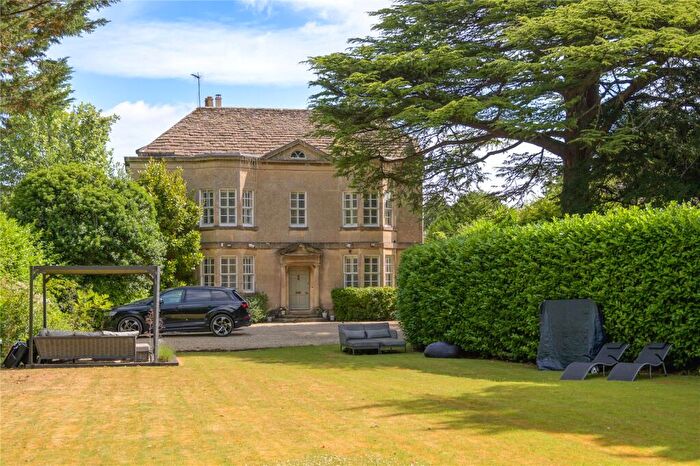 5 Bedroom Detached House For Sale In Pickwick, Corsham, SN13