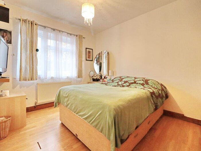 3 Bedroom Terraced House For Sale In Aspinall Crescent, Worsley, Manchester, M28