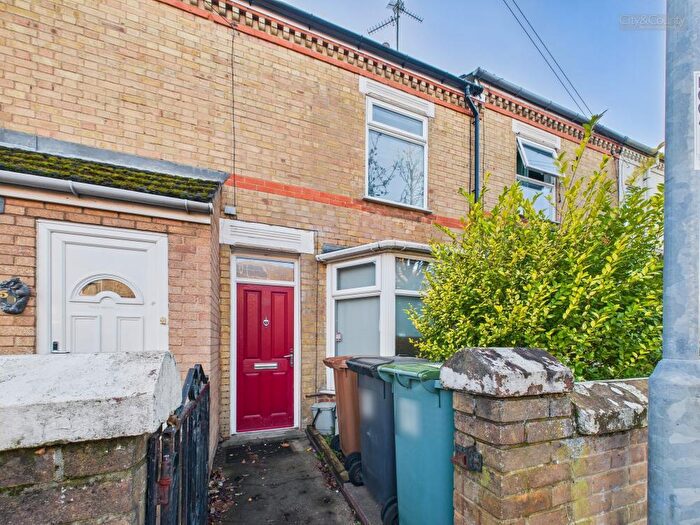 2 Bedroom Terraced House For Sale In Belsize Avenue, Peterborough, PE2