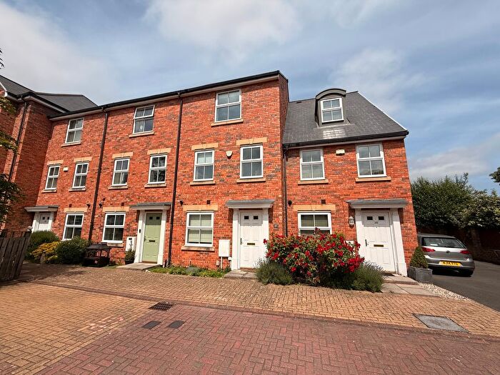 4 Bedroom Property To Rent In Barrington Close, Durham, DH1