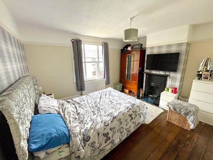 2 Bedroom Detached House For Sale In Methodist Hill, Froncysyllte, LL20