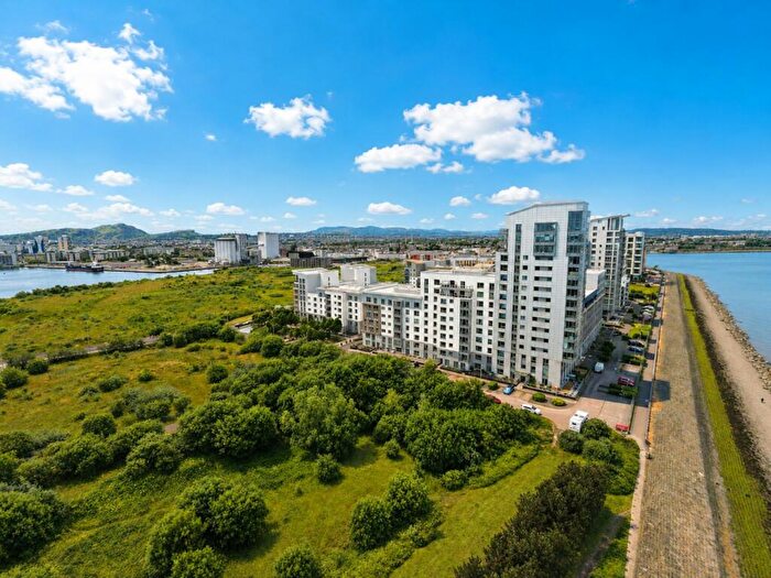2 Bedroom Flat For Sale In / Western Harbour View, Edinburgh, EH6