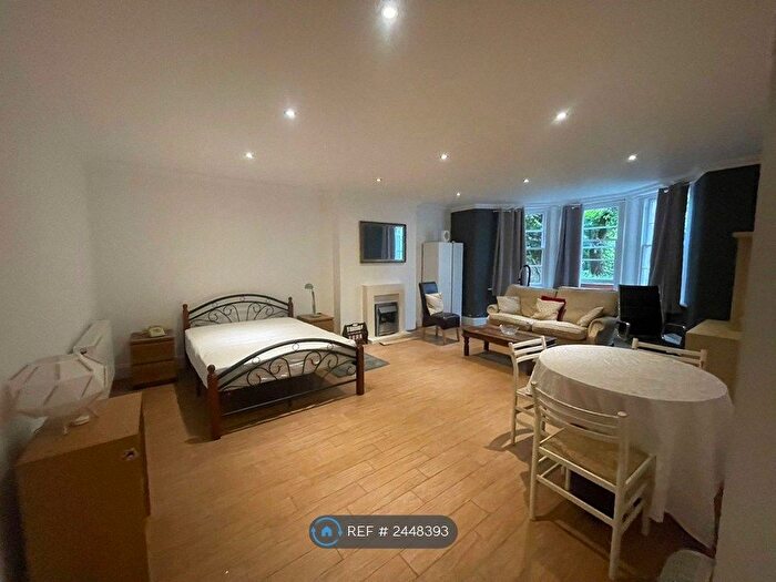 2 Bedroom Flat To Rent In Bristol, Bristol, BS8