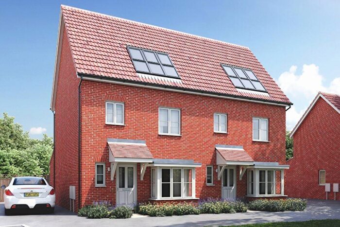 4 Bedroom Semi Detached House To Rent In Sallinger Grove, Milton Keynes, Buckinghamshire, MK4