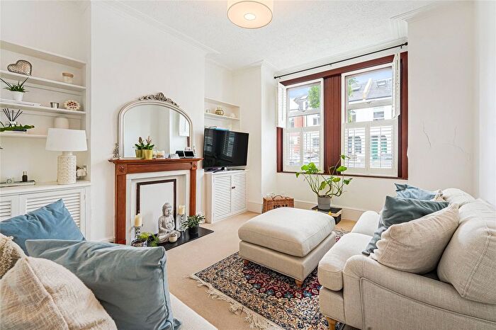 2 Bedroom Flat To Rent In Wardo Avenue, London, SW6