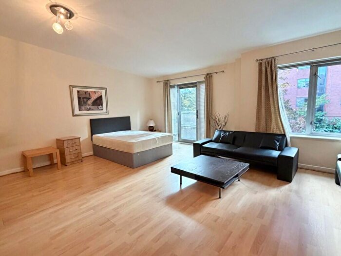 3 Bedroom Flat To Rent In Granville Street, Birmingham, B1