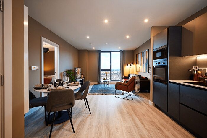 1 Bedroom Apartment To Rent In Boulevard Place, BN3