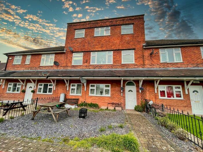 2 Bedroom Flat To Rent In Belmont Road, Northwich, Cheshire, CW9