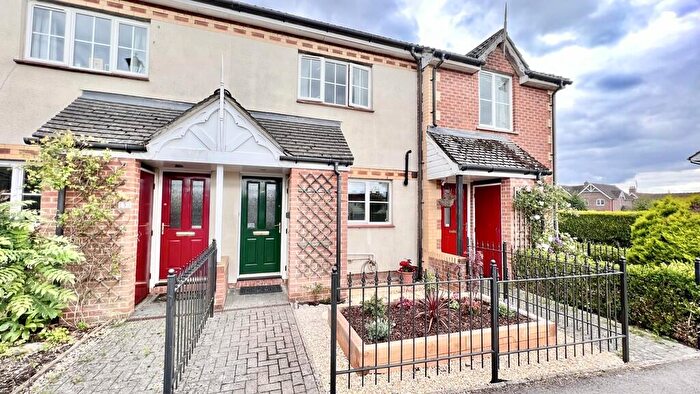 2 Bedroom Terraced House To Rent In Rake Road, Liss, Hampshire, GU33