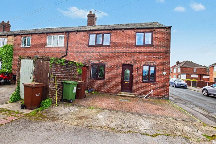 3 Bedroom Semi Detached House For Sale In Field View Cottages, Featherstone, Pontefract, West Yorkshire, WF7
