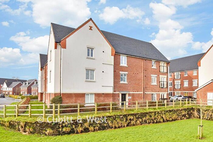 2 Bedroom Flat For Sale In Cornwell Avenue, Forge Wood, Crawley, West Sussex, RH10