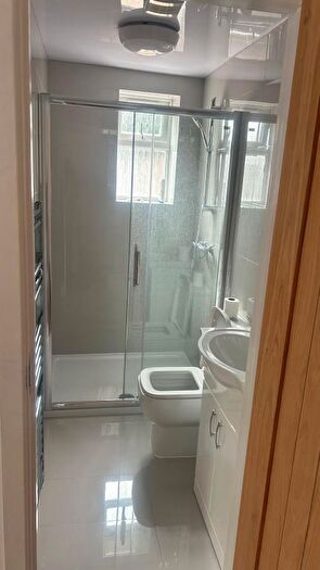 Studio To Rent In Basildene Road, Hounslow, TW4