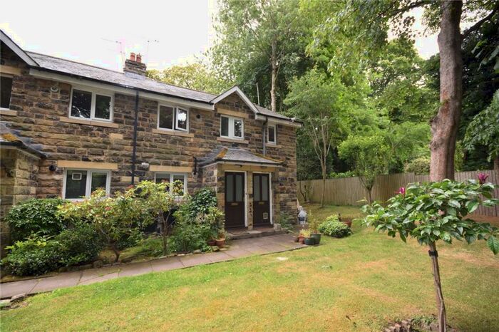 2 Bedroom Apartment To Rent In Lidgett Park Mews, Roundhay, Leeds, LS8