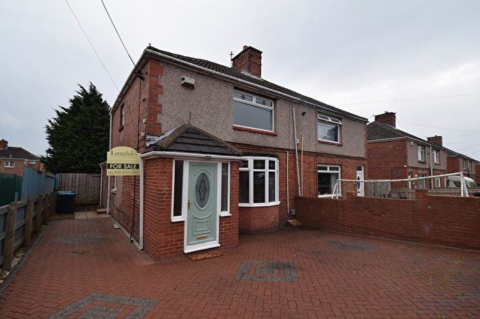 3 Bedroom Semi Detached House For Sale In Byron Road, Chilton, DL17