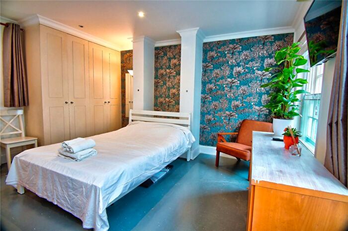 Studio To Rent In Alie Street, Wapping, E1