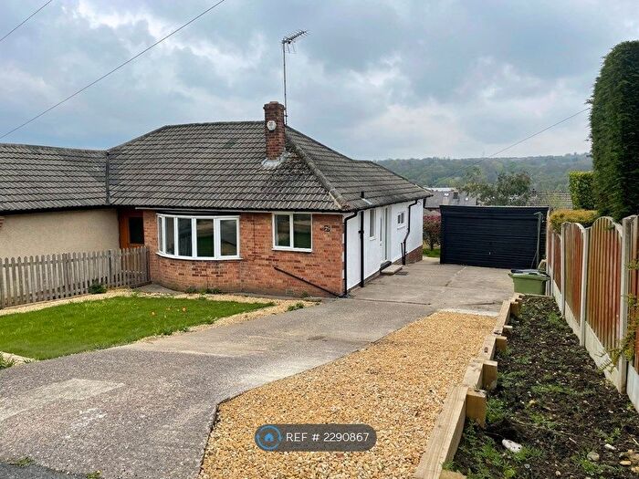 2 Bedroom Bungalow To Rent In Pyenot Gardens, Cleckheaton, BD19
