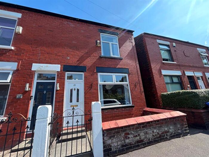 2 Bedroom Terraced House To Rent In St. Saviours Road, Stockport, SK2