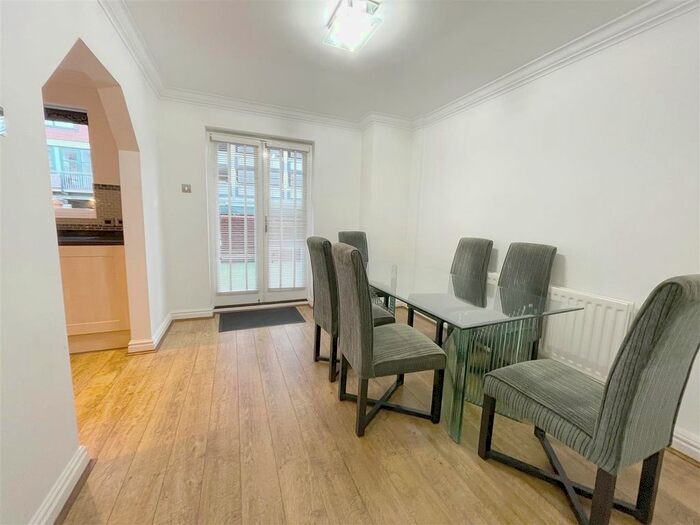 3 Bedroom Town House To Rent In Symphony Court, Edgbaston, Birmingham, B16