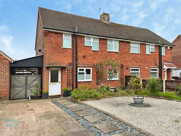 3 Bedroom Semi Detached House For Sale In Waverley Place, Worksop, S80