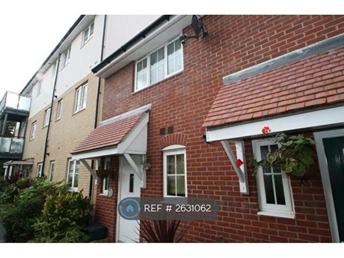 2 Bedroom Terraced House To Rent In Birch Walk, London, IG3