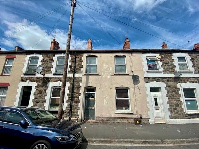 2 Bedroom Flat To Rent In Ruby Street, Roath, Cardiff, CF24