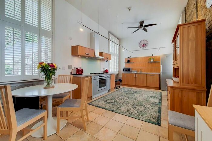 2 Bedroom Flat To Rent In Marlborough Road, Woolwich, London, SE18