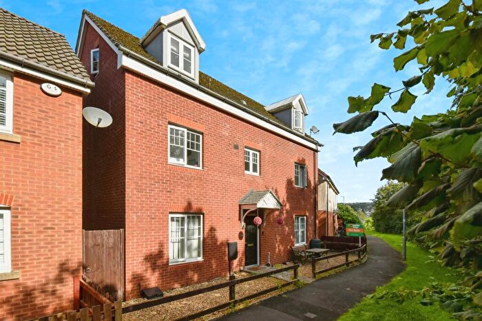 6 Bedroom Detached House For Sale In Woodland Walk, Merthyr Tydfil, CF48