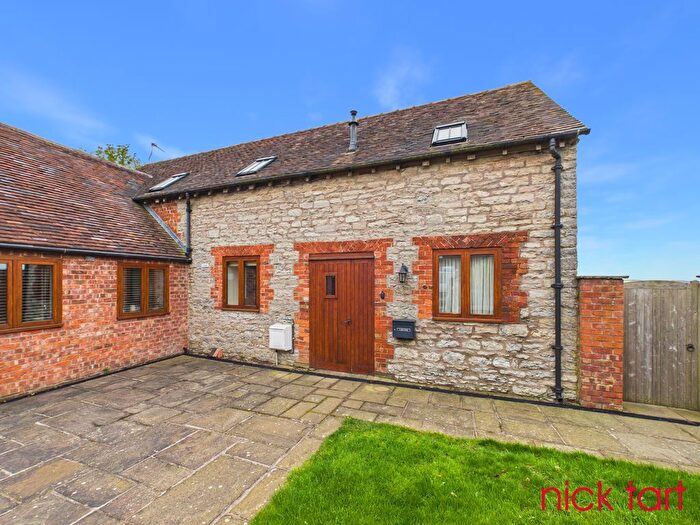 2 Bedroom Barn Conversion To Rent In Lark Rise, Bourton, TF13