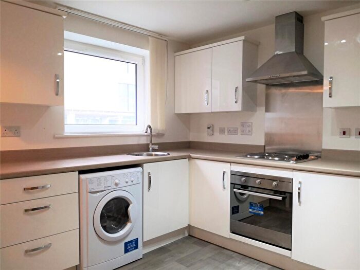 2 Bedroom Flat To Rent In Endeavour House, B Elmira Way, M5
