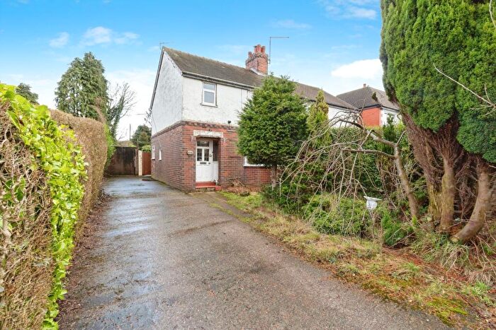 3 Bedroom Semi-Detached House For Sale In Uttoxeter Road, Draycott, Stoke-on-Trent, ST11