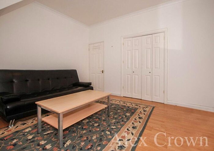 2 Bedroom Flat To Rent In Blackstock Road, Finsbury Park, N4