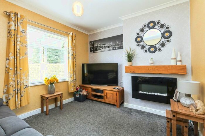 1 Bedroom Flat To Rent In Brunswick Park Road, London, N11