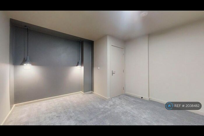 2 Bedroom Flat To Rent In D, Worksop, S80