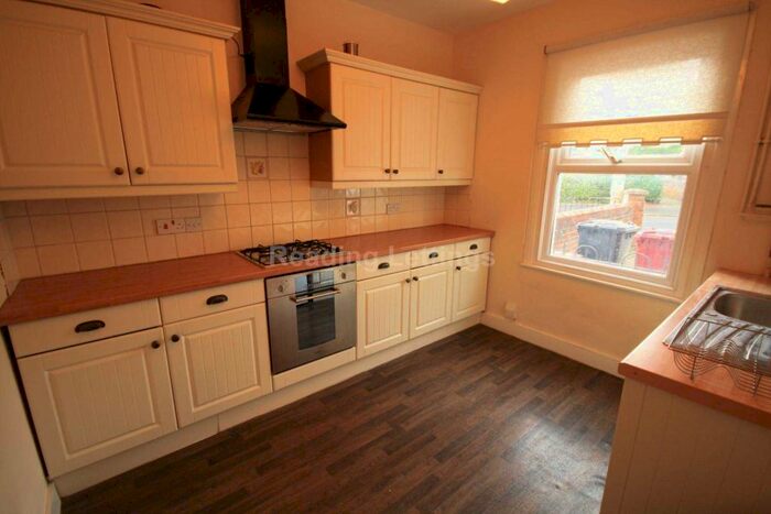 3 Bedroom Terraced House To Rent In Erleigh Road, Reading, RG1