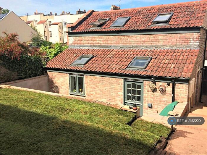 2 Bedroom Semi-Detached House To Rent In Sydenham Lane, Bristol, BS6