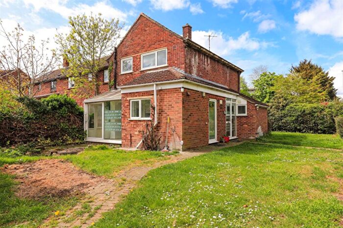 2 Bedroom End Of Terrace House For Sale In Davy Road, Cambridge, CB1